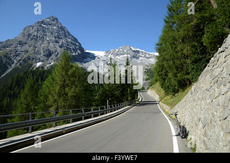 alpine pass stilfser joch Stock Photo