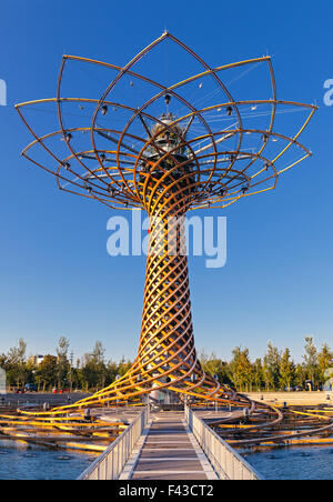 Milan, Italy - August 30, 2015: Tree of life, icon of Expo 2015, the building symbolizes the concept of energy to feed the plane Stock Photo