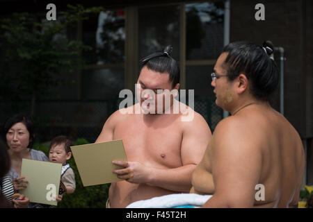 Yokozuna Hakuho Sho ( 白鵬 翔 ) signing autographs. Stock Photo