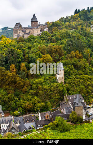 Stahleck castle, tower of city wall, historic wine village Bacharach, Germany Stock Photo