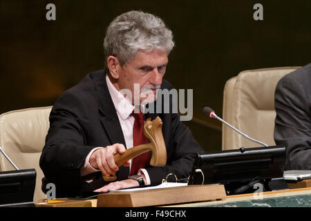 New York, Ukraine and Uruguay as non-permanent members of UN Security Council. 1st Jan, 2016. United Nations General Assembly President Mogens Lykketoft presides of meeting to elect new non-permanent members of the UN Security Council at the General Assembly, United Nations headquarters in New York, Oct. 15, 2015. The UN General Assembly (UNGA) on Thursday elected Egypt, Japan, Senegal, Ukraine and Uruguay as non-permanent members of UN Security Council, which will serve a two-year term starting from Jan. 1, 2016. © Li Muzi/Xinhua/Alamy Live News Stock Photo