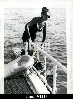 1968 - Maria Callas gone for swim in Monte Carlo.: Photo shows World famous soprano, Maria Callas, pictured when about to go for a bathe at the Beach Club, in Monte Carlo, where she is en joying her vacation. © Keystone Pictures USA/ZUMAPRESS.com/Alamy Live News Stock Photo