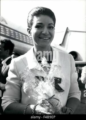 1968 - Famous soprano Maria Callas arrived today in Rome to accord with the director Pier Paolo Pasolini and for the try of the dresses of the film ''Meded'' that will begin in few days. She was received at Fiumicino Airport by Franco Rossellini producer of the film. © Keystone Pictures USA/ZUMAPRESS.com/Alamy Live News Stock Photo