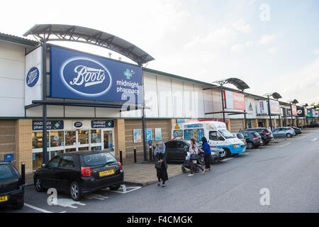 Boots . GV's , retail units and shoppers at Forster Square Retail Park, Bradford . A British Land PLC retail property. Stock Photo