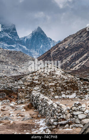 Stone Walls and hut, Pheriche, Nepal. Stock Photo