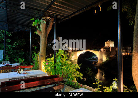 A traditional restaurant with a panoramic view of the Old Bridge (Stari Most) in Mostar, Bosnia-Herzegovina Stock Photo