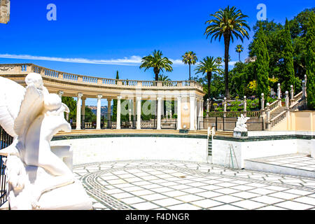 The Neptune Swimming pool. Its centerpiece is the facade of an ancient Roman temple imported by Hearst to his Castle in the Hill Stock Photo