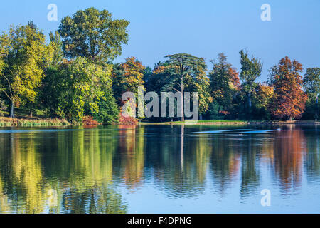 Autumnal view of the lake on the Bowood Estate in Wiltshire. Stock Photo