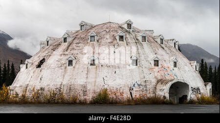 Igloo shaped abandoned building along George Parks Highway near Cantwell, Alaska, USA Stock Photo