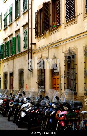 Houses in the backstreets of Oltrarno Florence italy Stock Photo