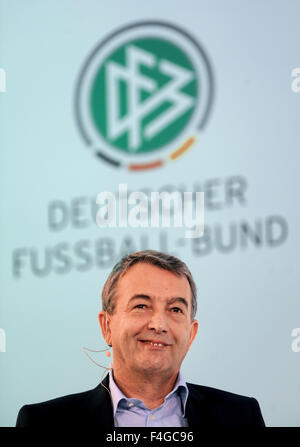 Kassel, Germany. 25th Feb, 2012. Designated President of the German Football Association Wolfgang Niersbach attends the Amateur Soccer Congress 'Verein(t) in die Zukunft' in Kassel, Germany, 25 February 2012. Photo: UWE ZUCCHI/dpa/Alamy Live News Stock Photo