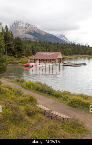 View on Maligne Lake and the boathouse with its red roof in Jasper National Park, Rocky Mountains,Alberta,Canada. View on Maligne Lake and the boathouse with its red roof in Jasper National Park, Rocky Mountains,Alberta,Canada.