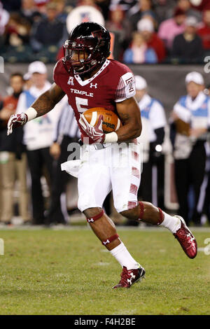 Temple running back Jahad Thomas runs a drill at the NFL football ...