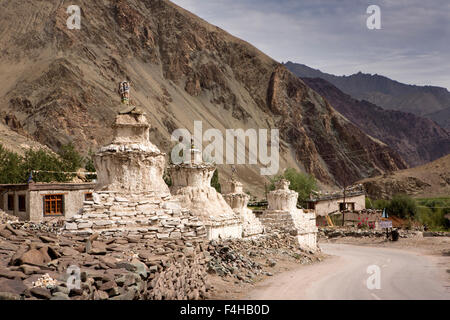 India, Jammu & Kashmir, Ladakh, Miru, line of old chortens and mani wall in centre of village Stock Photo