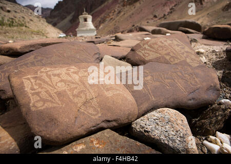 India, Jammu & Kashmir, Ladakh, Miru, mani stones with mantra inscribed in Tibetan Script, beside, Leh to Manali Highway Stock Photo