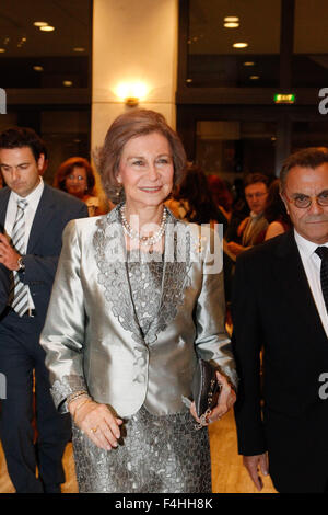 Athens, GREECE. 18th Oct, 2015. Queen Sofia of Spain attends concert with The Israel Philharmonic Orchestra led the renowned conductor Zubin Mehta. Zubin Mehta is an Indian conductor of Western classical music. He is the Music Director for Life of the Israel Philharmonic Orchestra and the Main Conductor for Valencia's opera house. © Aristidis Vafeiadakis/ZUMA Wire/Alamy Live News Stock Photo