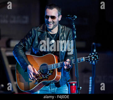 Oct 17, 2015 - Raleigh, North Carolina; USA - Musician ERIC CHURCH performs live as part of the inaugural 2015 American Roots Music and Arts Festival that took place at the Walnut Creek Amphitheatre located in Raleigh. Copyright 2015 Jason Moore. © Jason Moore/ZUMA Wire/Alamy Live News Stock Photo