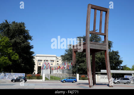 The Broken Chair, Memorial to the Victims of Landmines in front of the United Nations Building, Geneva, Switzerland Stock Photo