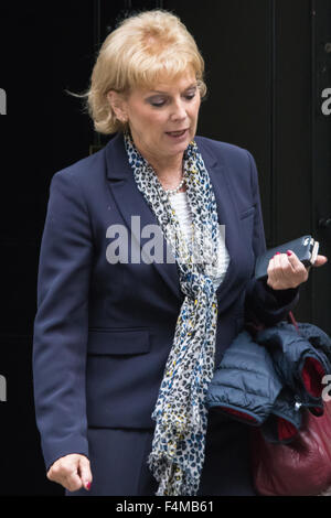 Downing Street, London, October 20th 2015. Minister for Small Business, Industry and Enterprise Anna Soubry leaves 10 Downing Street after attending the weekly cabinet meeting. Credit:  Paul Davey/Alamy Live News Stock Photo