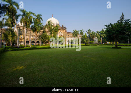 The Chhatrapati Shivaji Maharaj Vastu Sangrahalaya, formerly Prince of Wales Museum of Western India, is the main museum in Mumb Stock Photo