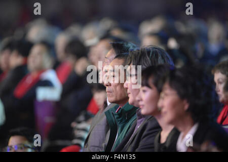 Beijing, Beijing, CHN, China. 17th Oct, 2015. Beijing, CHINA - October 17 2015: (EDITORIAL USE ONLY. CHINA OUT) Beijing Film Academy marks 65th anniversary of founding and many stars like Zhao Wei, Huang Xiaoming, Liu Yifei, Yao Chen, Jiang Qinqin, Huang Bo, Jia Nailiang, Du Chun, Wang Luodan walk along the red carpet. © SIPA Asia/ZUMA Wire/Alamy Live News Stock Photo