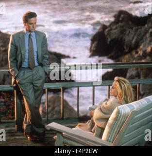 Michael Douglas, Sharon Stone / Basic Instinct 1992 directed by Paul Verhoeven Stock Photo