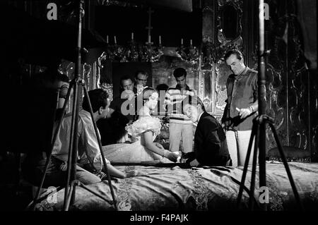 On the set, Luchino Visconti, Alain Delon / The Leopard 1963 directed ...