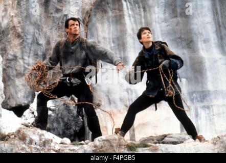 Sylvester Stallone and Janine Turner / Cliffhanger / 1993 directed by Renny Harlin