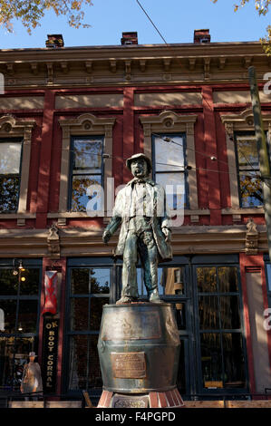 Captain John Gassy Jack Deighton statue in Maple Tree Square, Gastown, Vancouver, BC, Canada Stock Photo