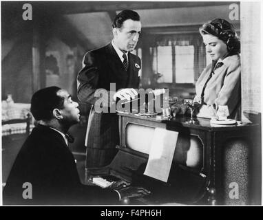Dooley Wilson, Humphrey Bogart, Ingrid Bergman, on-set of the Film 'Casablanca' 1942 Stock Photo