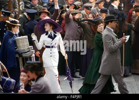 Billy Zane, Frances Fisher, Kate Winslet Titanic (1997) Credit: 20th  Century Fox / The Hollywood Archive / File Reference # 34078-0007FSTHA  Stock Photo - Alamy