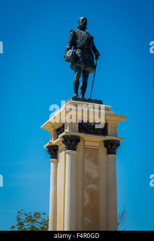 Statue of city founder Rodrigo de Bastidas in Santa Marta, Colombia Stock Photo