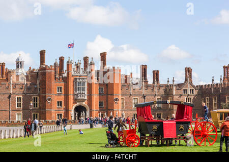 England, Middlesex, London, Kingston-upon-Thames, Hampton Court Palace Stock Photo