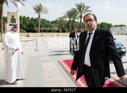 Riad, Saudi Arabia. 19th Oct, 2015. Omid Nouripour, member of the German parliament and politician of the party 'Alliance '90/The Greens, ' heads to a meeting between German foreign minister Frank-Walter Steinmeier and the Cooperation Council of Arab States of the Gulf in Riad, Saudi Arabia, 19 October 2015. Photo: Bernd von Jutrczenka/dpa/Alamy Live News Stock Photo