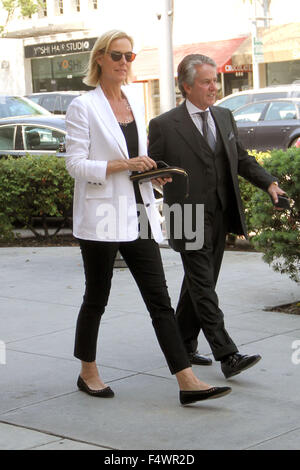 Amy Ryan goes shopping in Beverly Hills wearing a white jacket  Featuring: Amy Ryan Where: Los Angeles, California, United States When: 20 Aug 2015 Stock Photo