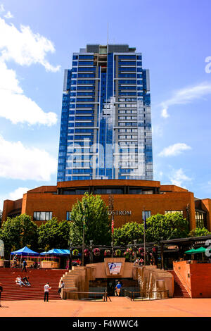 Pioneer Courthouse Square with the Visitor Center in front of a new Tower in Portland, Oregon Stock Photo