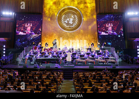 New York, USA. 23rd Oct, 2015. A concert in celebration of the 70th anniversary of the UN is held at the UN headquarters in New york, the United States, Oct. 23, 2015. To mark the 70th anniversary of the founding of the United Nations, a commemorative concert was held in the United Nations General Assembly Hall on Friday. Credit:  Li Muzi/Xinhua/Alamy Live News Stock Photo