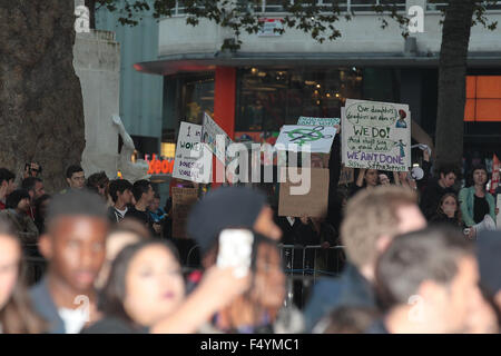 London, UK, 7th Oct 2015: Protestors at the Suffragette film premiere and gala opening night, 59th BFI London Film Festival in L Stock Photo