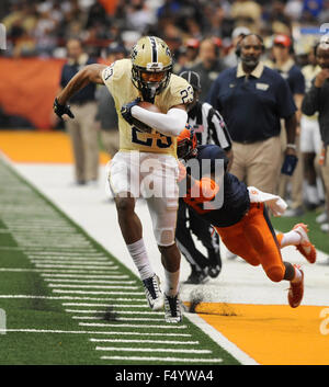 Pittsburgh wide receiver Tyler Boyd (23) plays against North Carolina ...