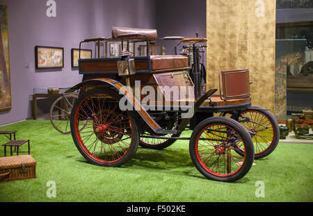 MILAN, ITALY - SEPTEMBER, 13: View of the ancient car called Hurtu 3hp made on 1898 courtsey Avv. Giovanni Agnelli, exposed in t Stock Photo
