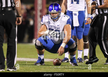 Starkville, MS, USA. 24th Oct, 2015. Kentucky Wildcats center Jon Toth (72) gets ready during the NCAA Football game between the Mississippi State Bulldogs and the Kentucky Wildcats at Davis Wade Stadium in Starkville, MS. Chuck Lick/CSM/Alamy Live News Stock Photo