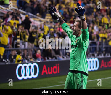 Columbus, Ohio, USA. 25th Oct, 2015. Columbus Crew goalkeeper Steve Clark (1) celebrates the 5-0 win over DC United in Columbus, Ohio. Credit:  Brent Clark/Alamy Live News Stock Photo