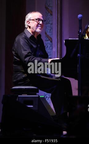 Prerov, Czech Republic. 24th Oct, 2015. American jazz quartet Fourplay ...