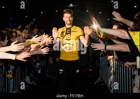Belchatow, Poland. 25th Oct, 2015. Nicolas Marechal, welcomed by his fans, during official presentation of PGE Skra Belchatow team for 2015/2016 volleyball season. Credit:  Marcin Rozpedowski/Alamy Live News Stock Photo
