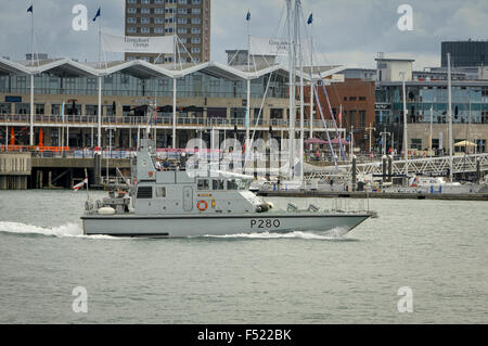 HMS Dasher, P280 Royal Navy patrol and training vessel in the entrance to Portsmouth Harbour, UK. Stock Photo