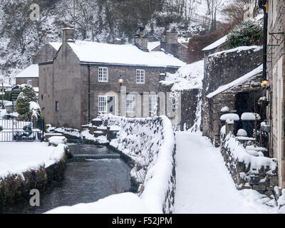 Peak District village of Castleton in Derbyshire England Stock Photo ...
