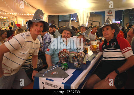 Hong Kong, China. 26th Oct, 2015. Customers attend a beer festival in the Marco Polo Hongkong Hotel in Hong Kong, south China, Oct. 26, 2015. The 24th Marco Polo German Beerfest was held in Hong Kong from Oct. 16 and it will last 23 days, featuring German beer, food and performances. Credit:  Li Peng/Xinhua/Alamy Live News Stock Photo