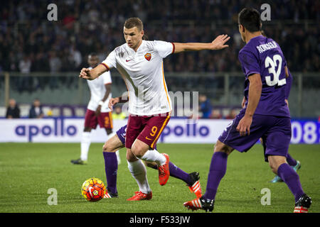 Florence, Italy. 25th Oct, 2015. Edin Dzeko (Roma) Football/Soccer : Italian 'Serie A' match between ACF Fiorentina 1-2 AS Roma at Stadio Artemio Franchi in Florence, Italy . © Maurizio Borsari/AFLO/Alamy Live News Stock Photo