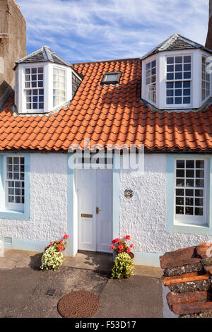 A traditional cottage in the fishing village of Pittenweem in the East Neuk of Fife, Scotland UK Stock Photo