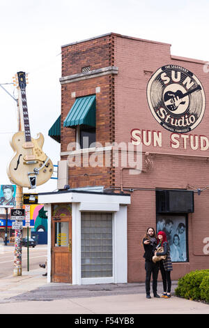 Selfie at Sun Studio, birthplace of rock and roll, stars Elvis Presley, Johnny Cash, Jerry Lee Lewis, Carl Perkins, Memphis, USA Stock Photo